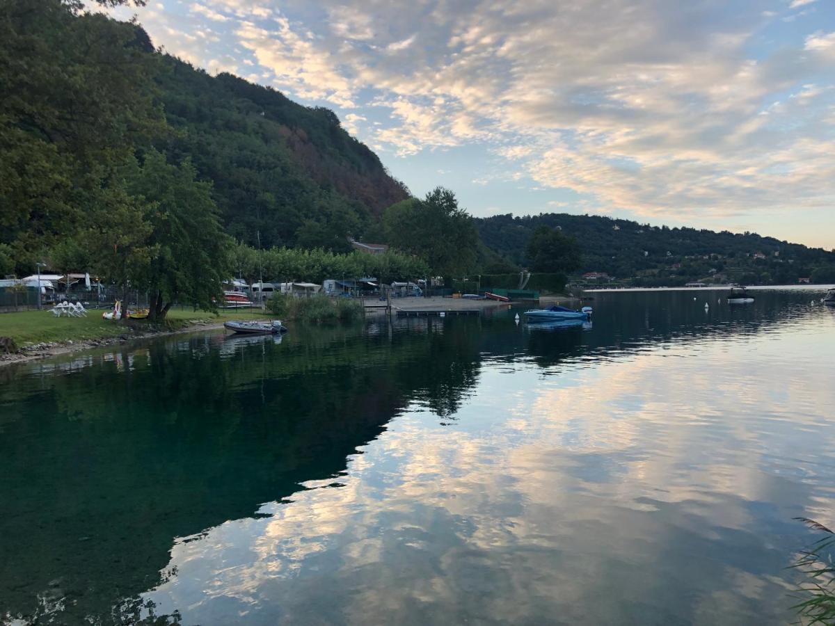 Appartamento Vacanze Al Lago Orta San Giulio Bagian luar foto