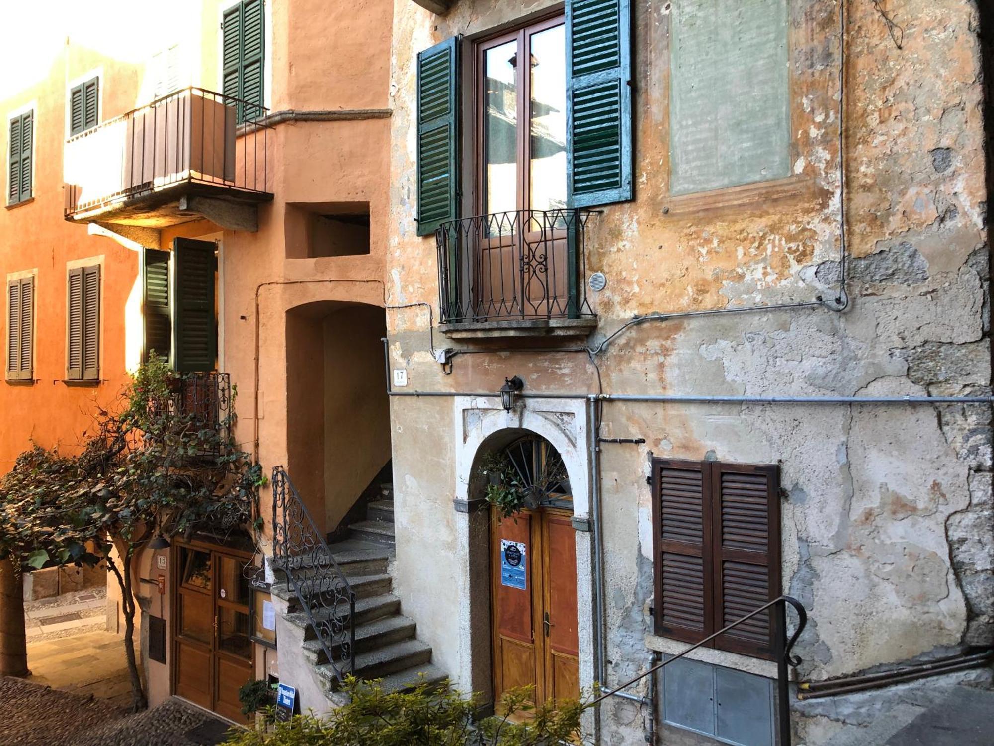 Appartamento Vacanze Al Lago Orta San Giulio Bagian luar foto
