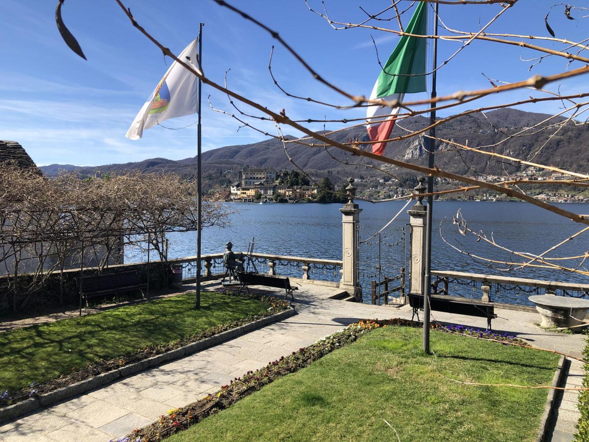 Appartamento Vacanze Al Lago Orta San Giulio Bagian luar foto