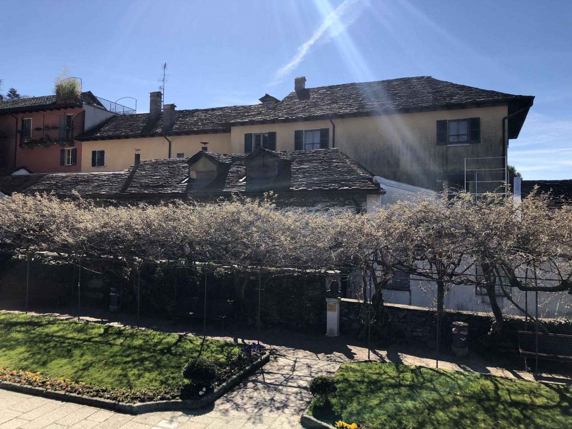 Appartamento Vacanze Al Lago Orta San Giulio Bagian luar foto
