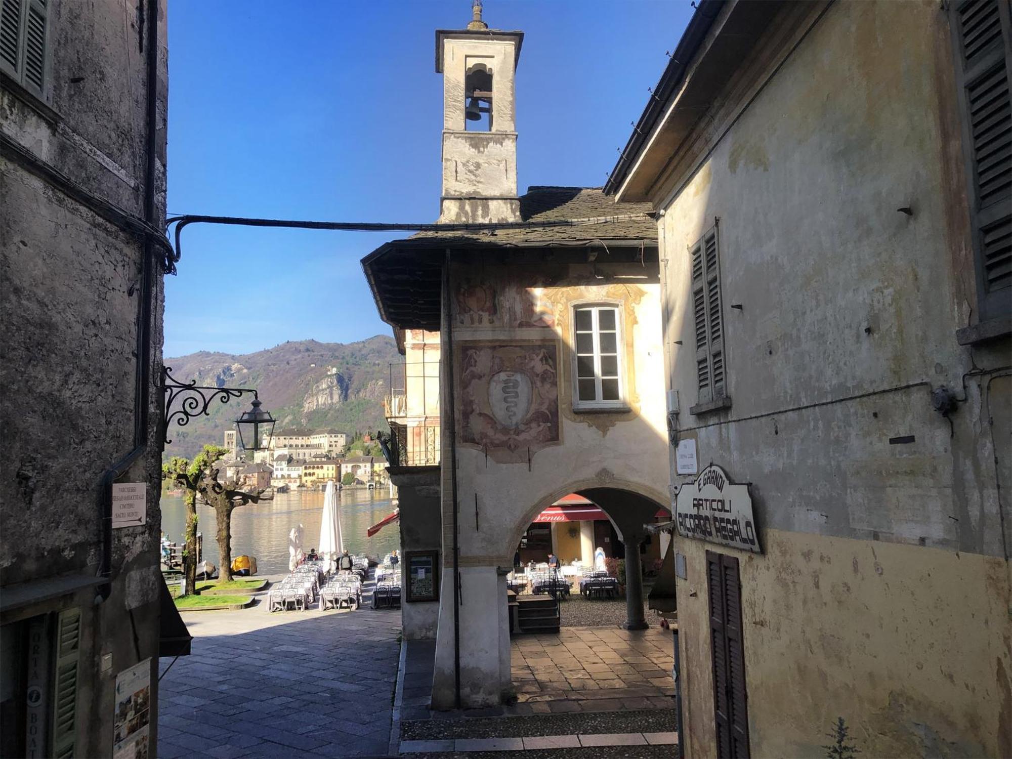 Appartamento Vacanze Al Lago Orta San Giulio Bagian luar foto