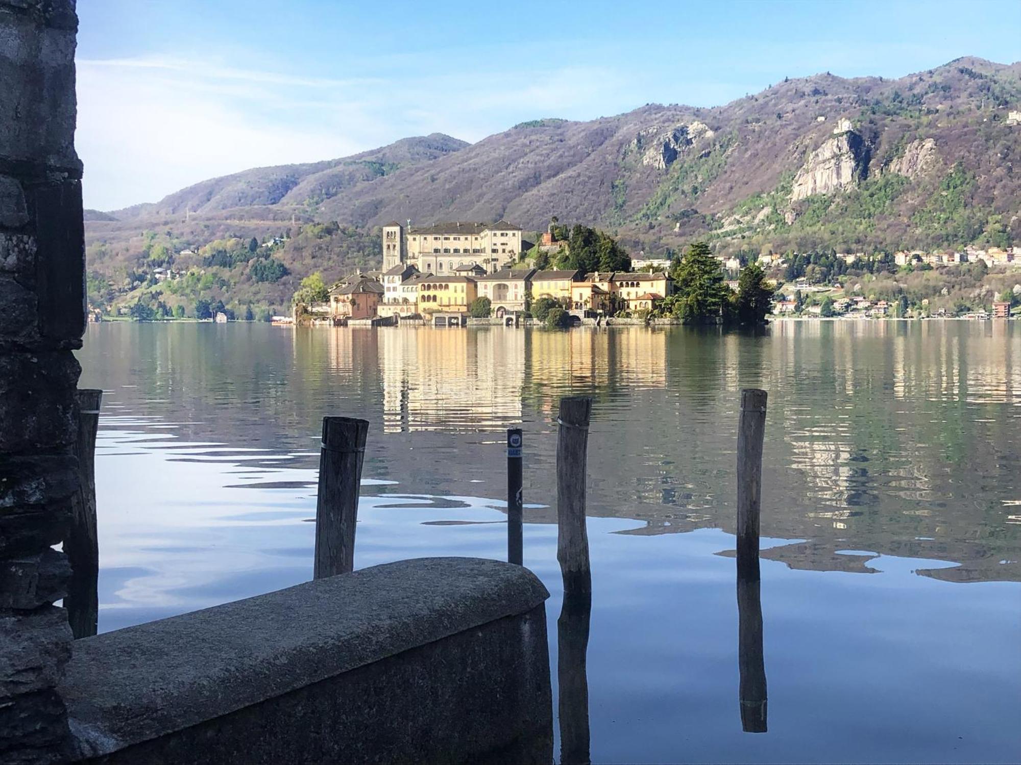 Appartamento Vacanze Al Lago Orta San Giulio Bagian luar foto